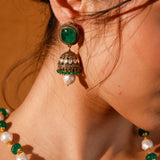 The Green Onyx and Barouque Pearls Long Necklace Set