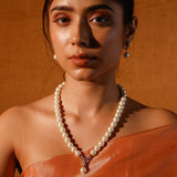 Regina Pearl Necklace Set