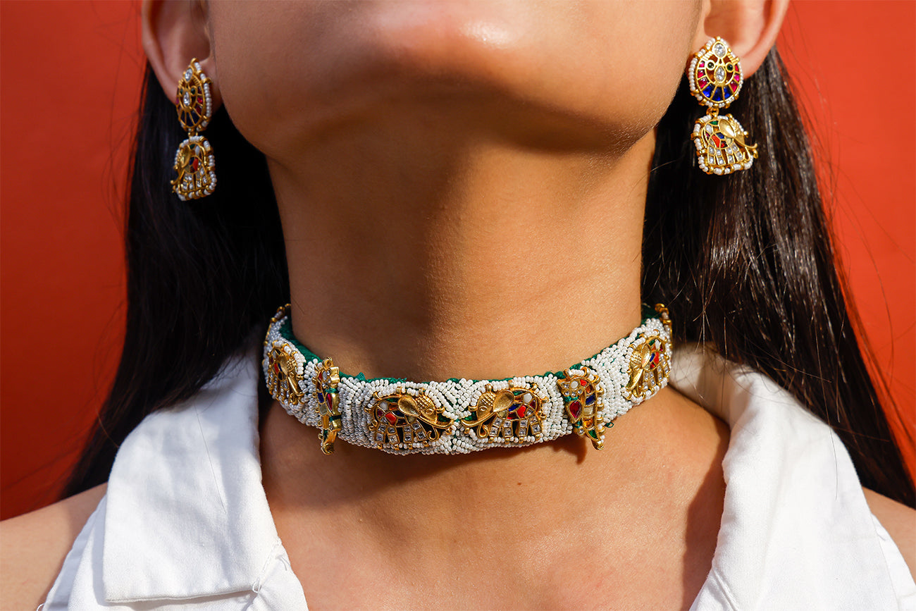 Load image into Gallery viewer, Regal Hathi Multicolor Choker Set
