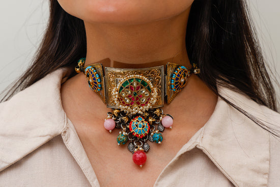 Multicolor Choker Set with Dori