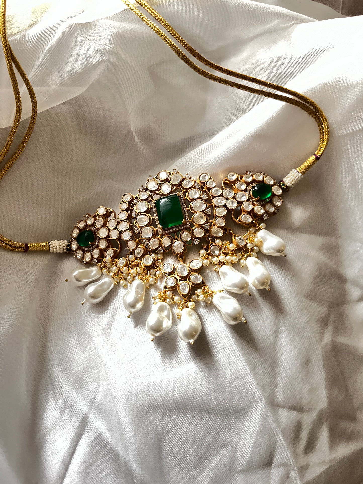 Hoorvi Moissanite Polki Choker Set With Baroque Pearls