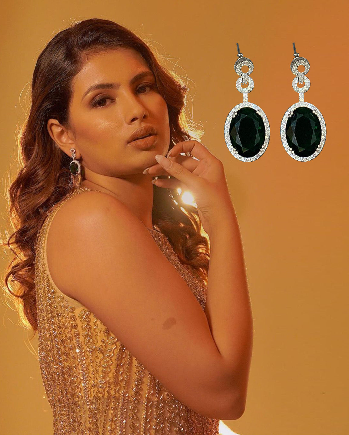 Aashna Hegde In Drop Diamanté Necklace And Earrings Set
