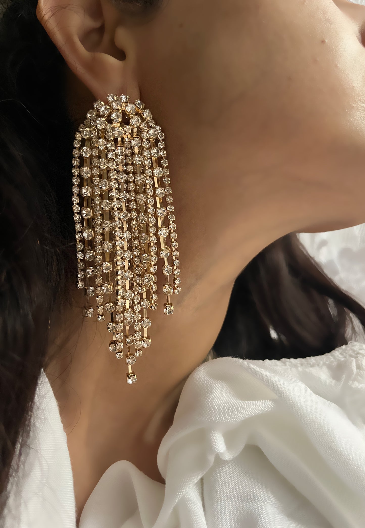 Hanna Khan In The Diva Earrings