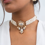 Rosevine Polki Choker Necklace with Earrings