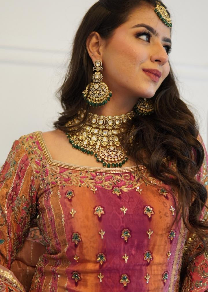 Green Necklace Set With Earrings and Tika