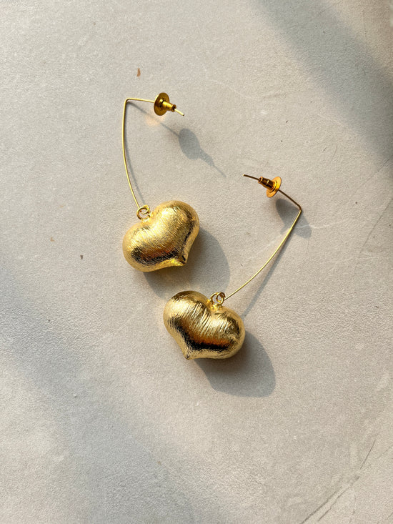 Dangling Heart Earrings