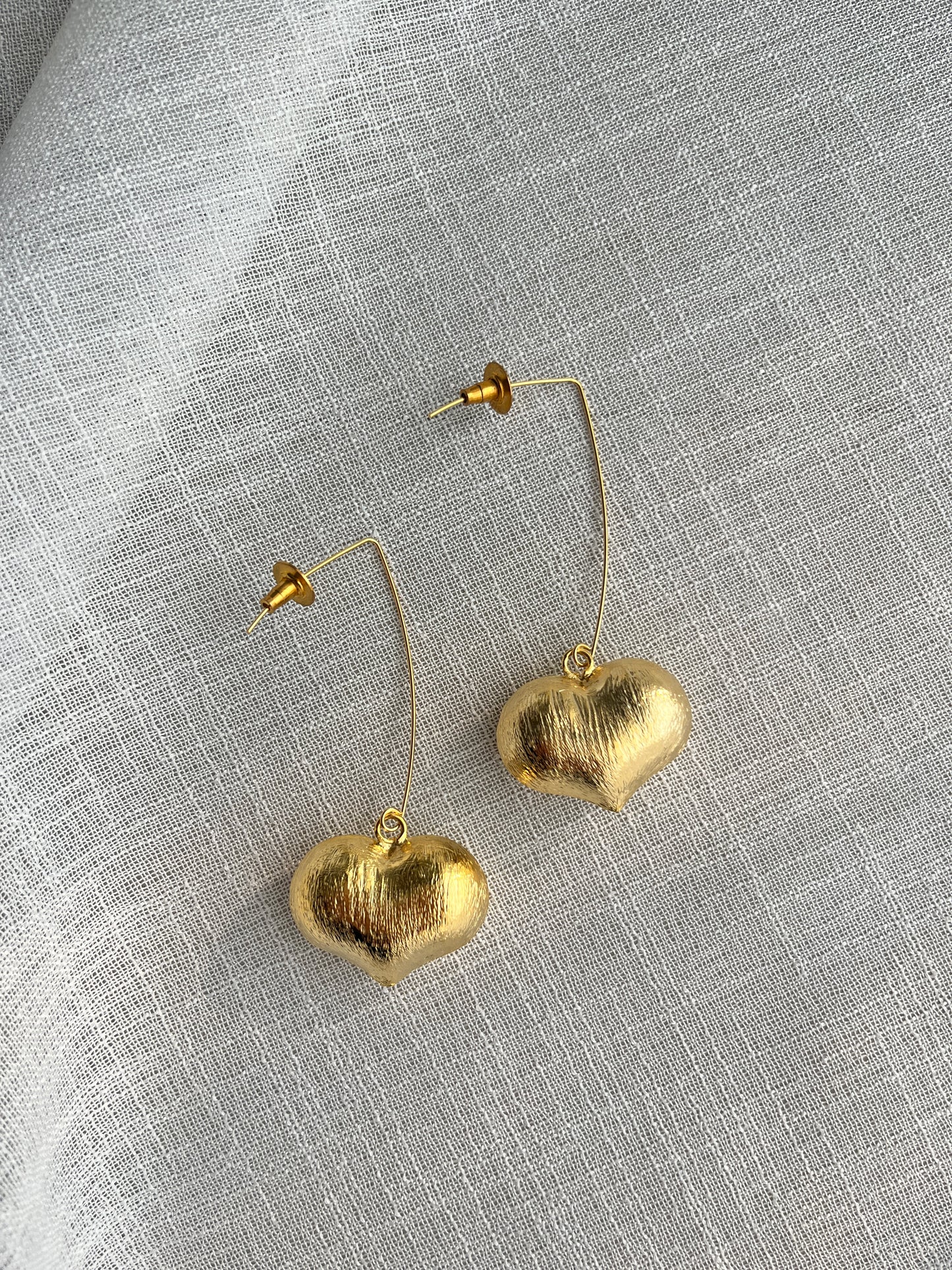 Dangling Heart Earrings