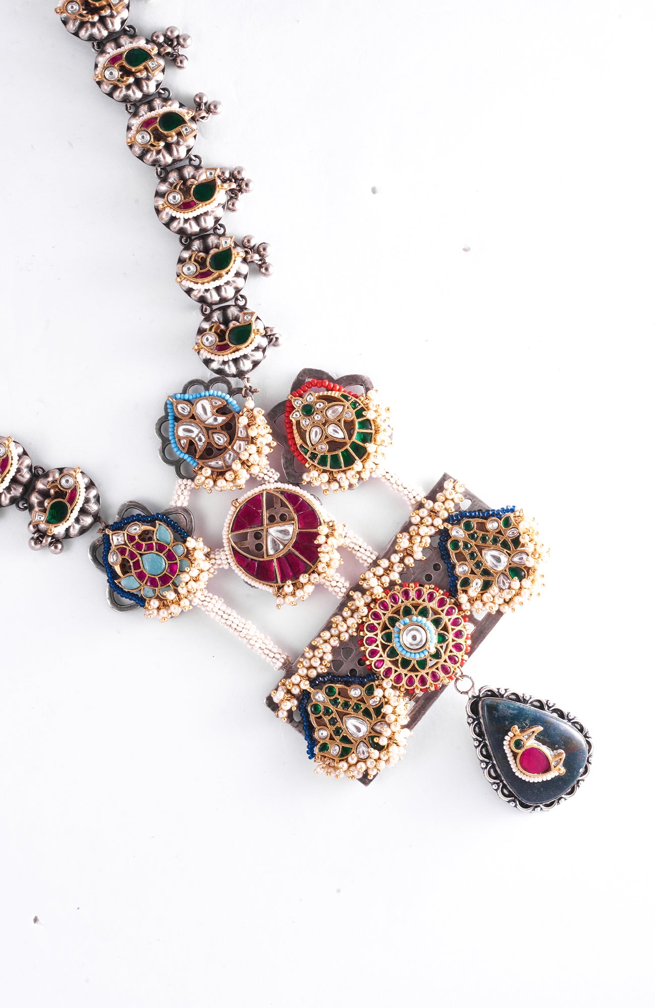 Load image into Gallery viewer, Hrida Long Necklace Set
