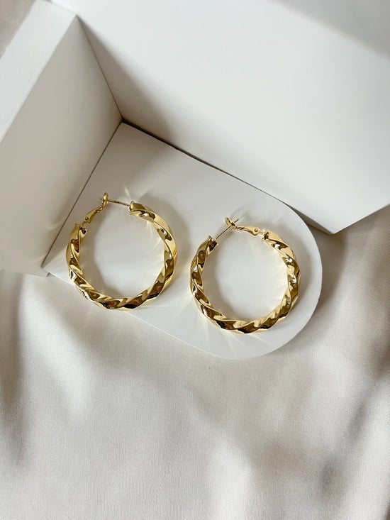 Load image into Gallery viewer, Jasmine Gold Hoops

