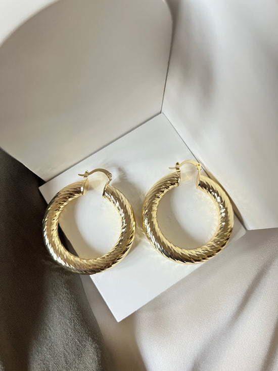 Mabel Twisty Gold Hoops