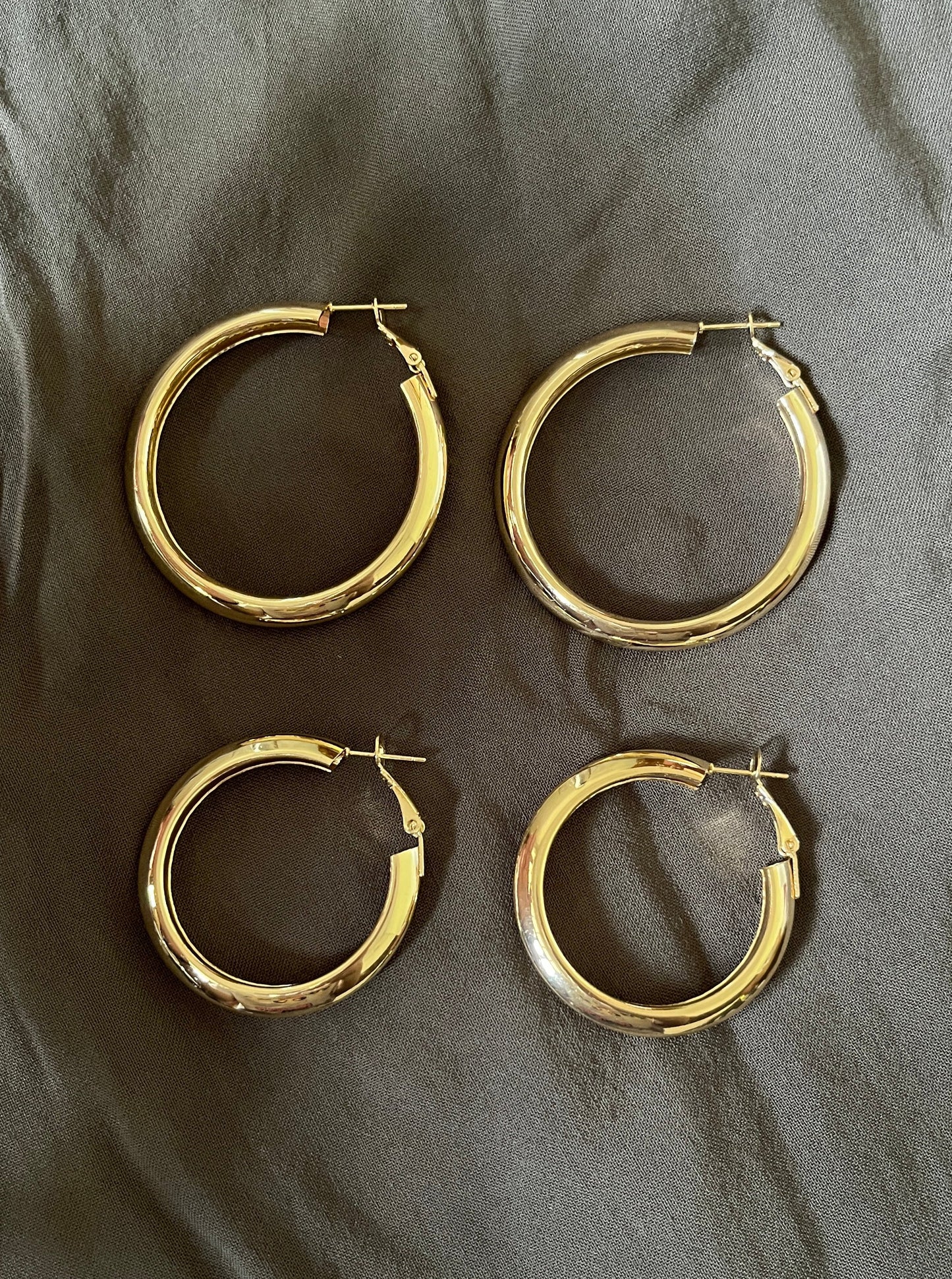 Evie Gold Hoop Earrings
