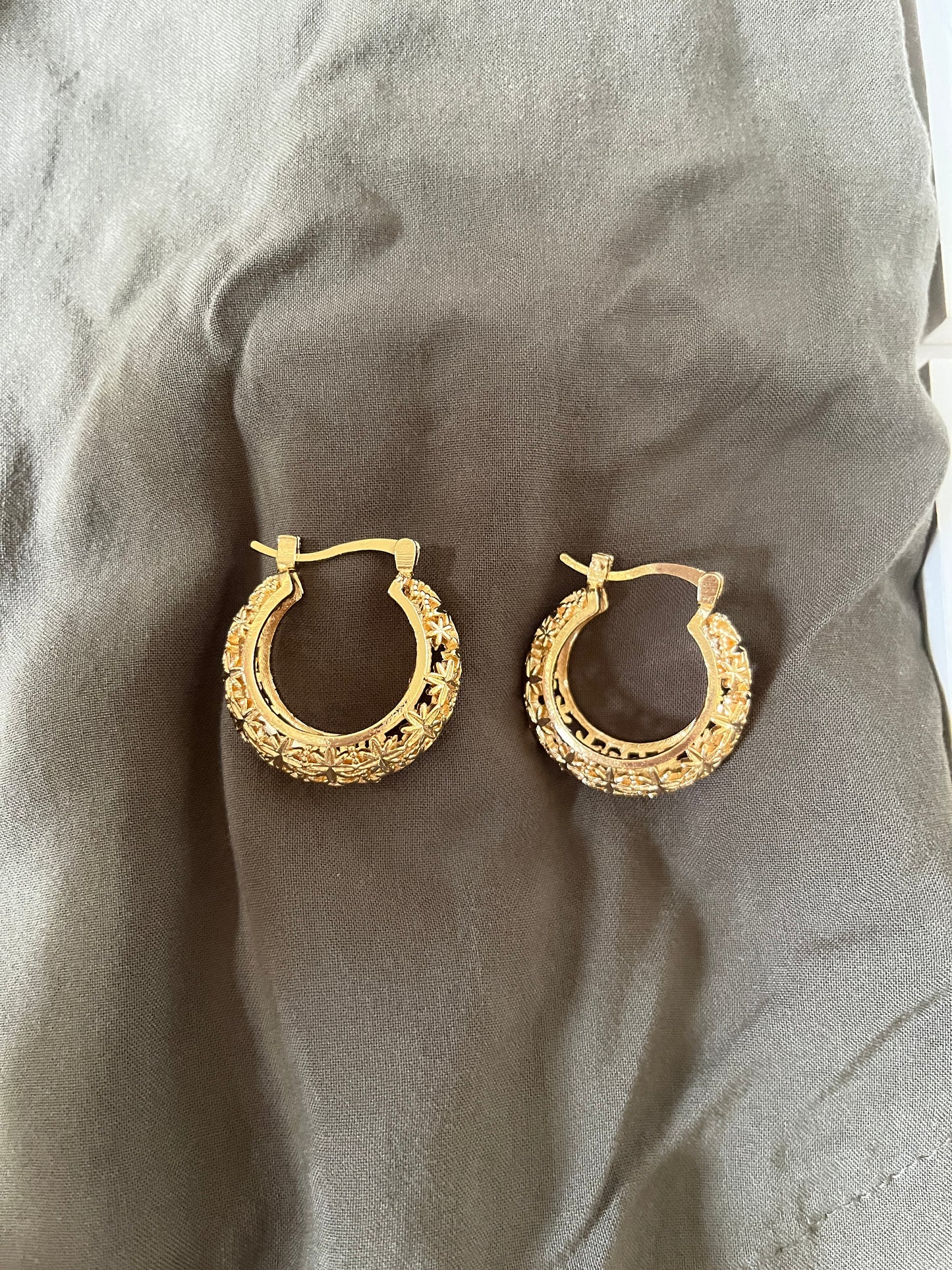 Mona Gold Chunky Hoop Earrings