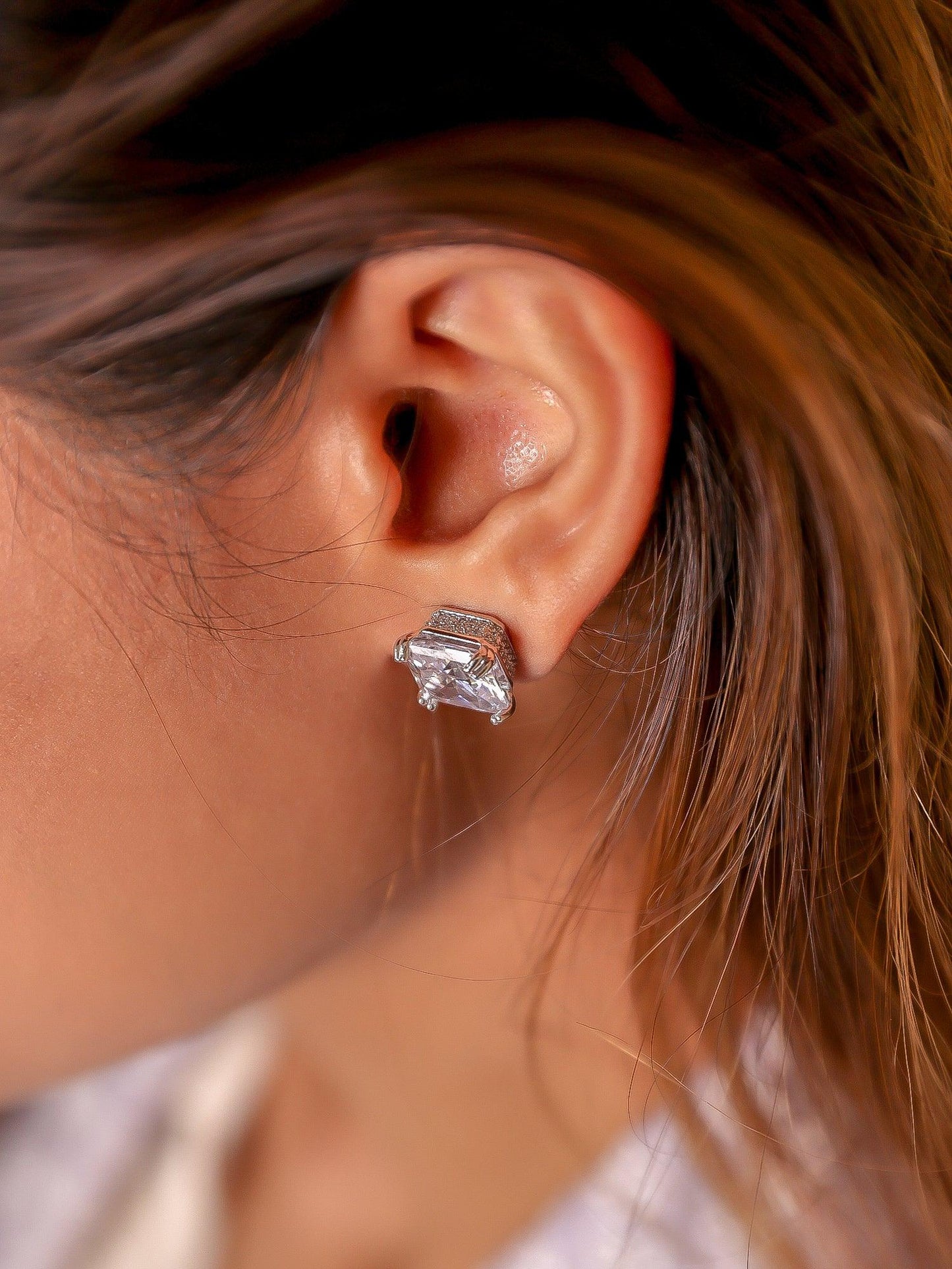 Classic round solitaire studs - Zevar King