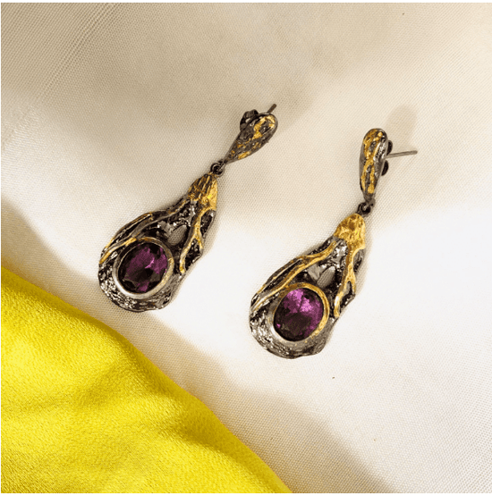 Load image into Gallery viewer, Vintage Thai Earrings - Zevar King
