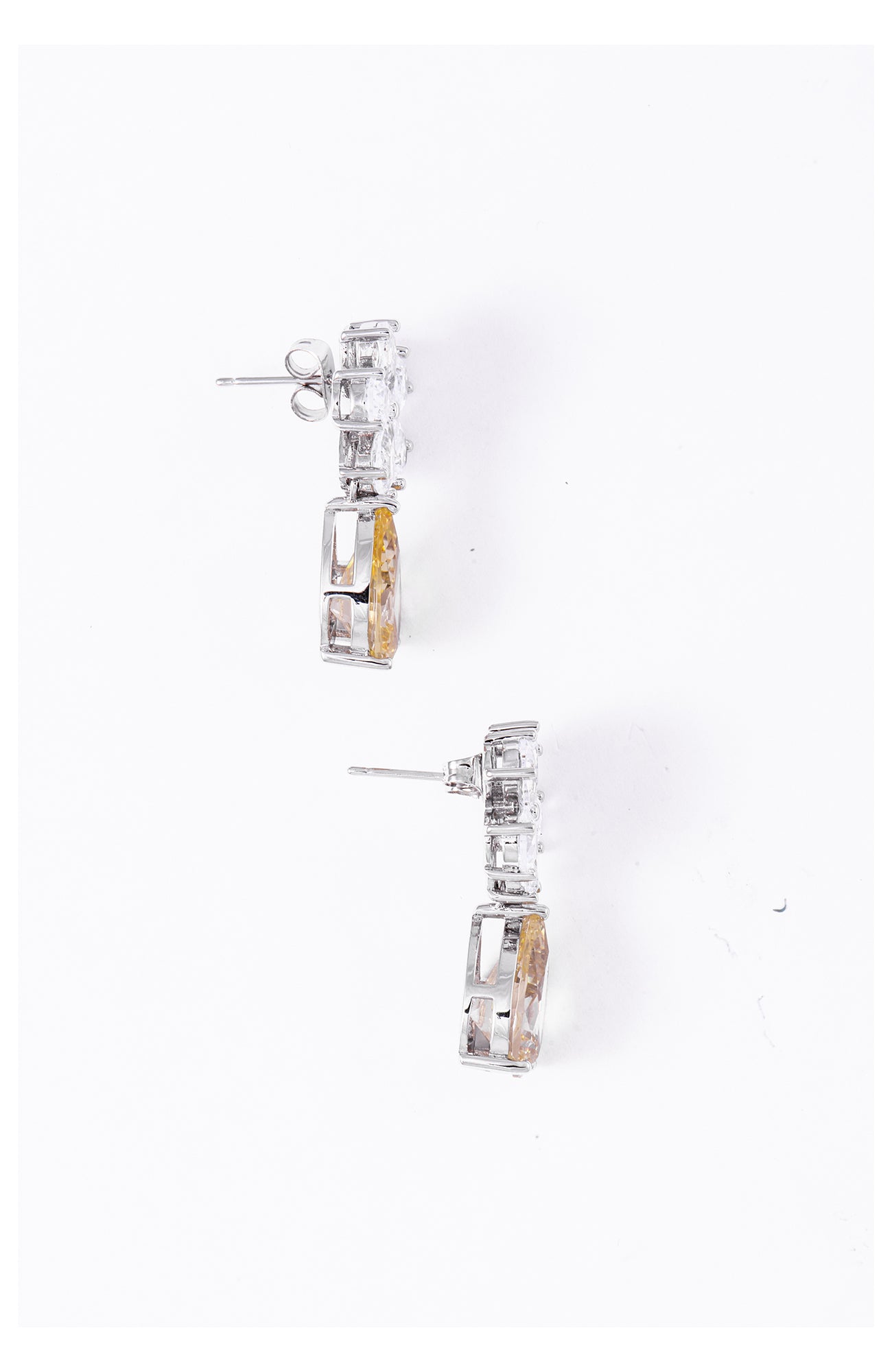 Load image into Gallery viewer, Peta Flower Drop Diamanté Earrings
