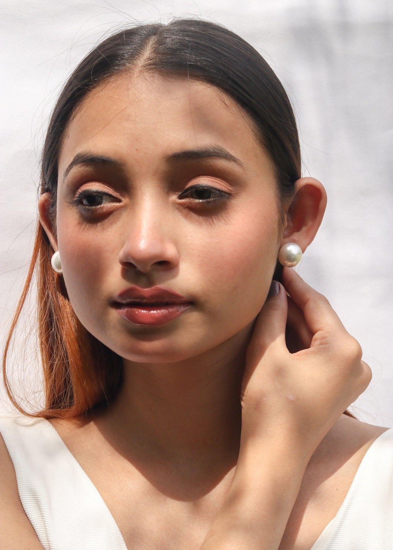 Demeter Classic Pearl Studs - Zevar King