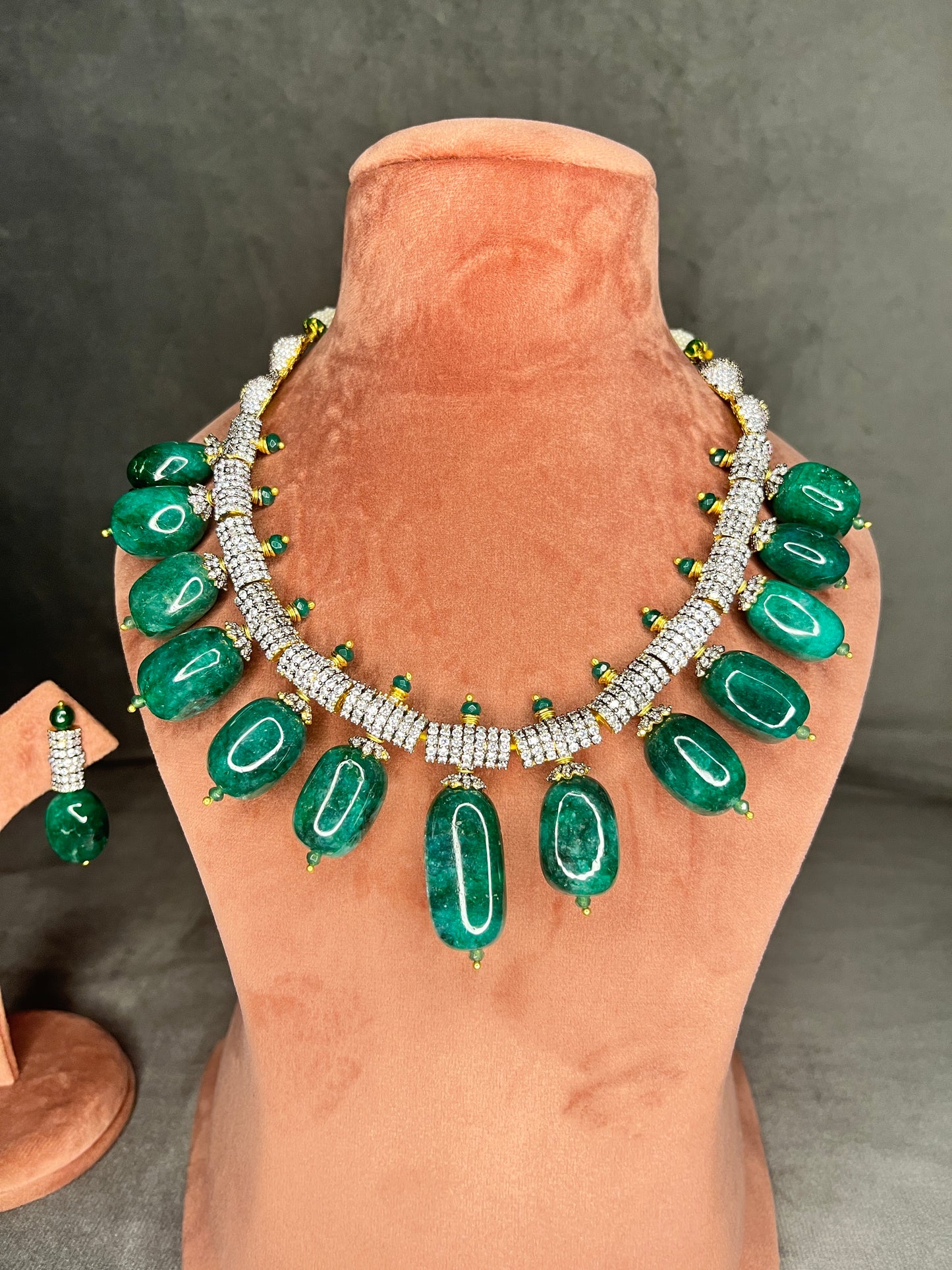 Chandni Girdhar in Queen of Emeralds Necklace set