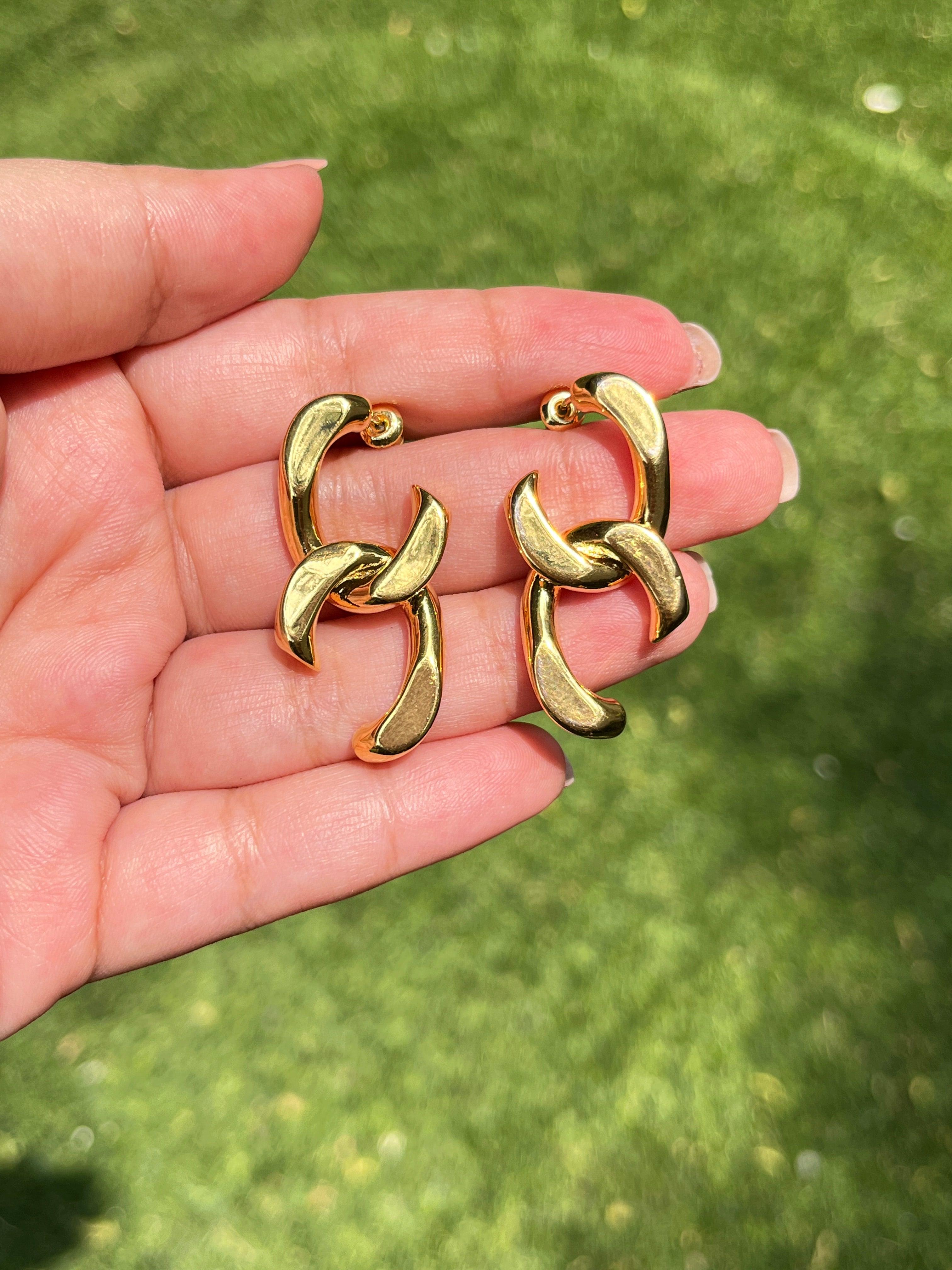 Twisty Link Earrings - Zevar King